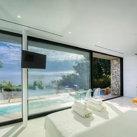 Casa de Férias Rouvelas Waterfront Nest Ágios Matthaíos
