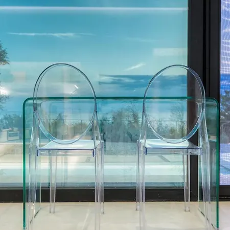 Rouvelas Waterfront Nest *